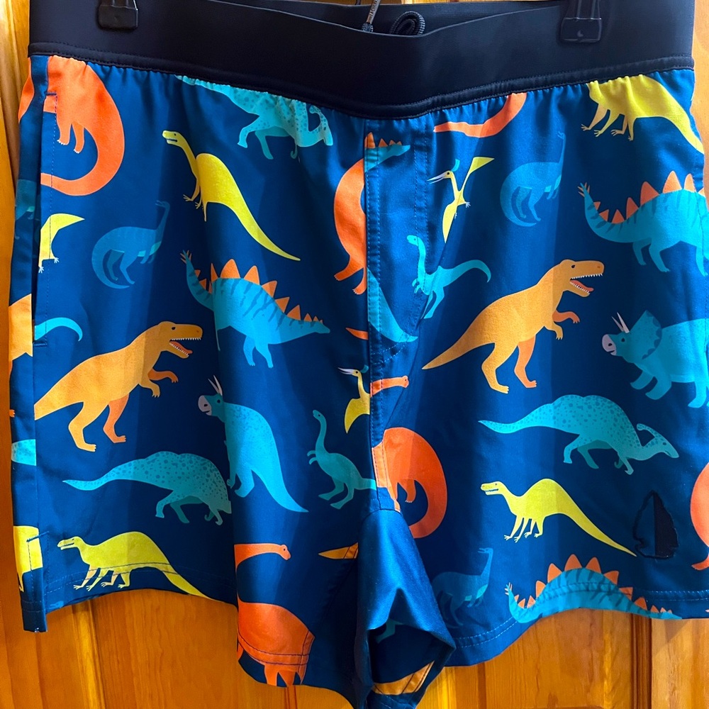 Men’s Tachuntfish athletic shorts. Large